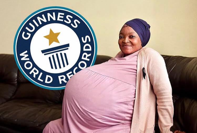 Ajifungua Watoto 9 kwa Wakati Mmoja