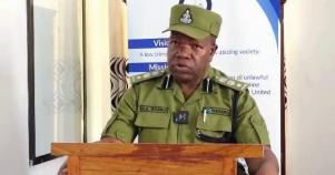 Evance Auwawa kwa Kitu Chenye Ncha Kali