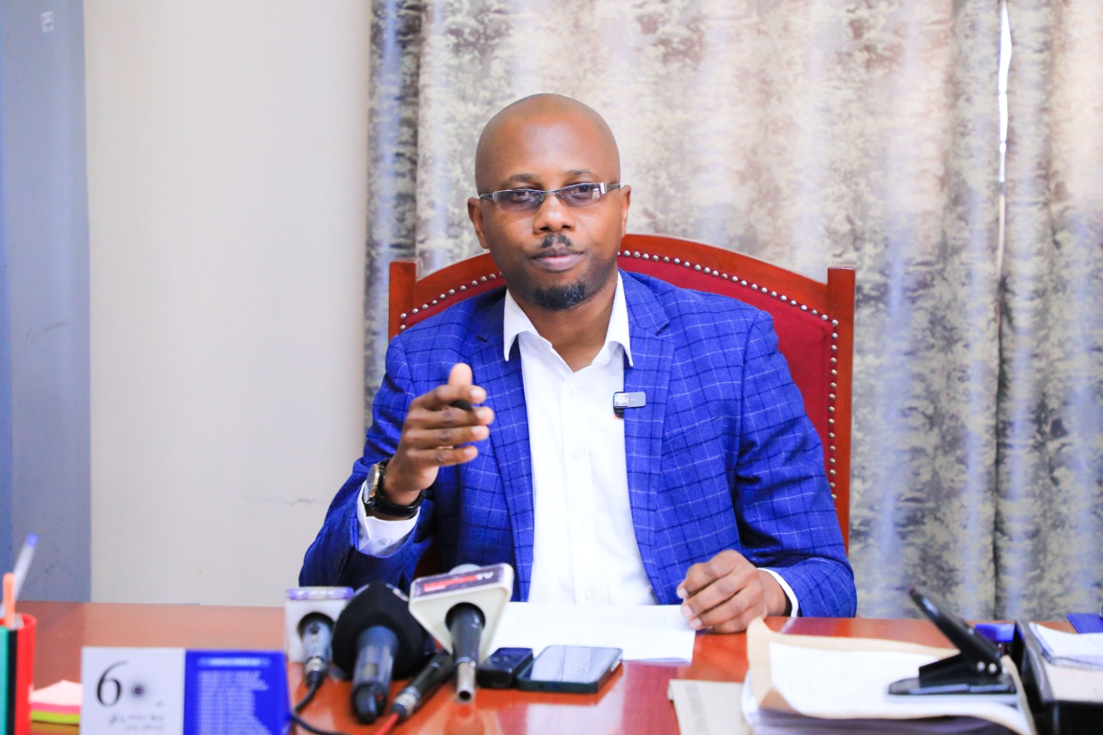 Viwanja Kubadilishiwa Wamiliki Visipolipiwa