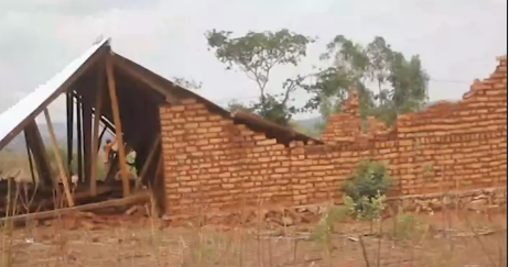 Mvua Yaezua Paa za Nyumba 16 Hanang