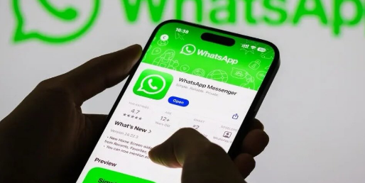 Watumiaji wa Iphone Kurahisishiwa Ufutaji wa Vitu Whatsapp “Chart, Video, Picha”