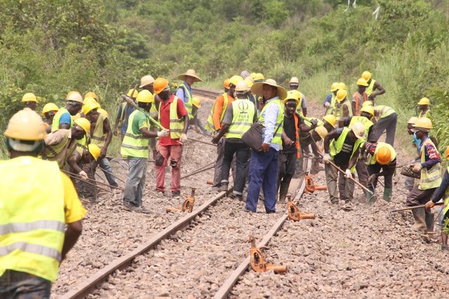 Wakandarasi Wasiolipa Vabarua Wapigwa Onyo